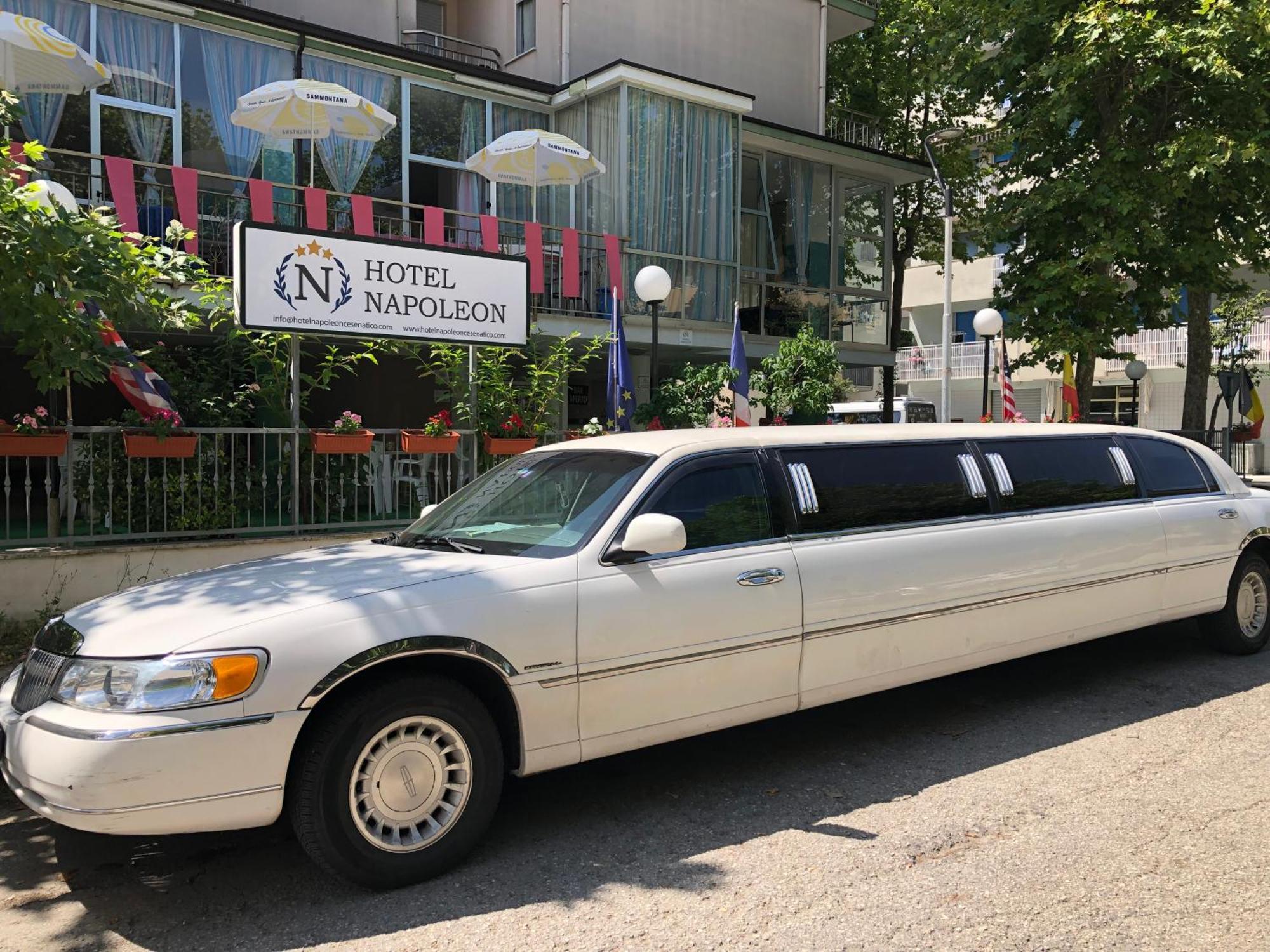 Hotel Napoleon Cesenatico Exterior foto